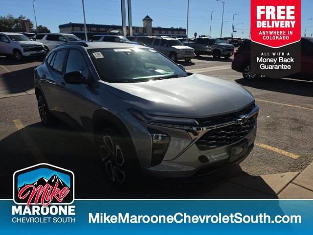 Used 2026 Chevrolet Trax RS w/ Driver Confidence Package FWD image 1