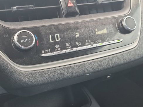 Used 2023 Toyota Corolla LE FWD image 20