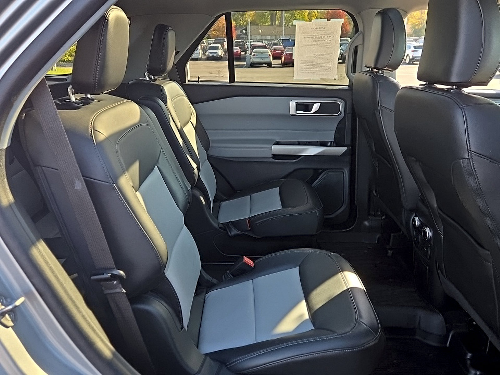 Certified 2023 Ford Explorer XLT w/ Equipment Group 202A AWD/4WD image 22