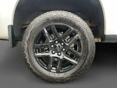 Used 2025 Chevrolet Silverado 1500 LT Trail Boss w/ Protection Package AWD/4WD image 8