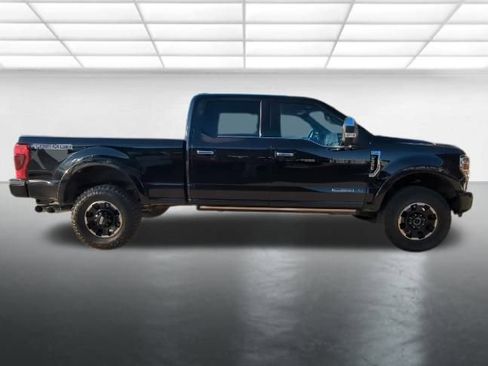 Used 2020 Ford F350 Platinum w/ Tremor Off-Road Package AWD/4WD image 31