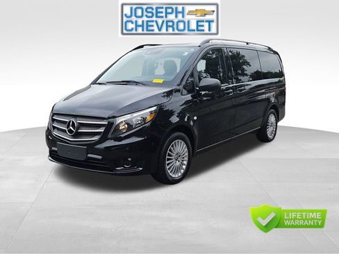 Used 2020 Mercedes-Benz Metris Passenger image 2