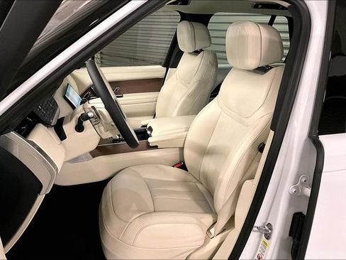 Certified 2023 Land Rover Range Rover SE image 15