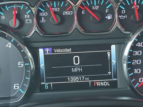 Used 2019 Chevrolet Suburban LT AWD/4WD image 12