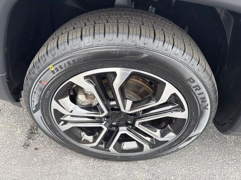 Used 2022 Jeep Compass Limited image 36