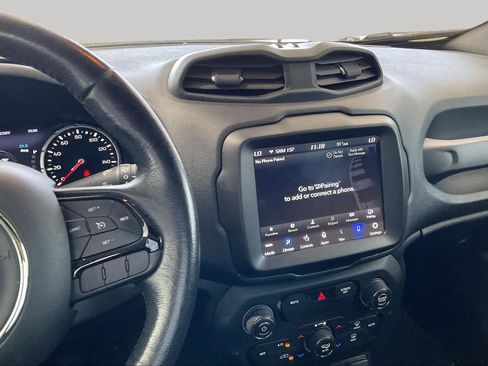 Used 2020 Jeep Renegade Altitude w/ UConnect 8.4 Nav Group AWD/4WD image 7