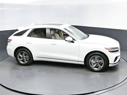 New 2026 Genesis GV70 2.5T Select image 7