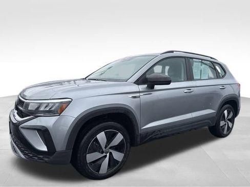 Used 2024 Volkswagen Taos S image 7