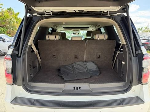 Used 2020 Ford Expedition Limited AWD/4WD image 16