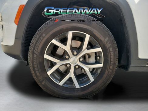 Used 2023 Jeep Grand Cherokee Limited RWD image 33