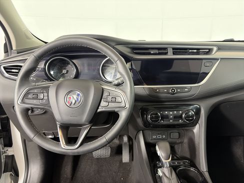 Used 2022 Buick Encore GX Essence w/ Advanced Technology Package image 3