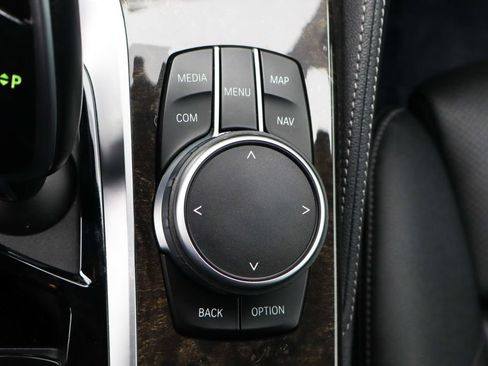 Used 2022 BMW 540i w/ M Sport Package RWD image 41