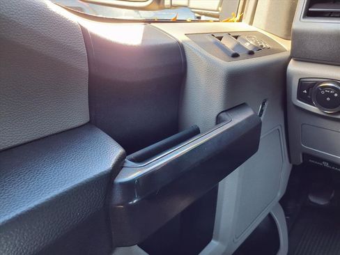 Used 2019 Ford F250 XL w/ Power Equipment Group image 19