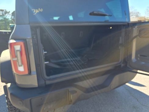 Used 2025 Ford Bronco Outer Banks w/ Sasquatch Package image 17