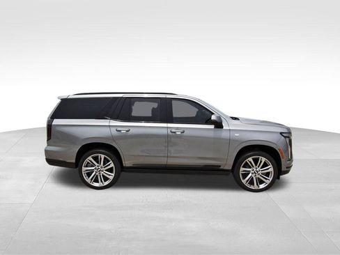 Certified 2026 Cadillac Escalade Platinum Sport w/ LPO, ONYX Package AWD/4WD image 5