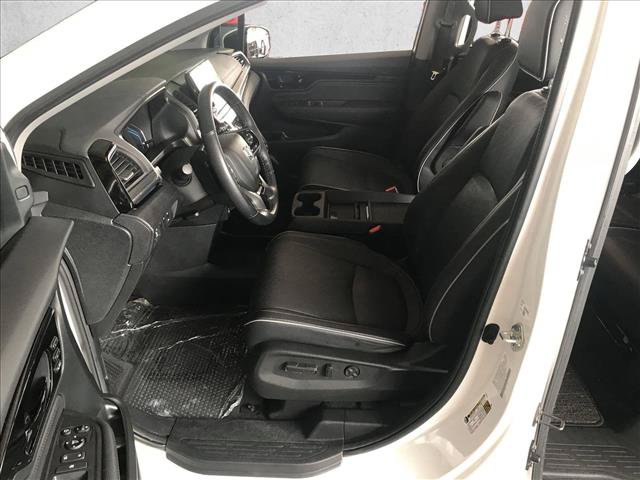 Used 2024 Honda Odyssey Elite image 11
