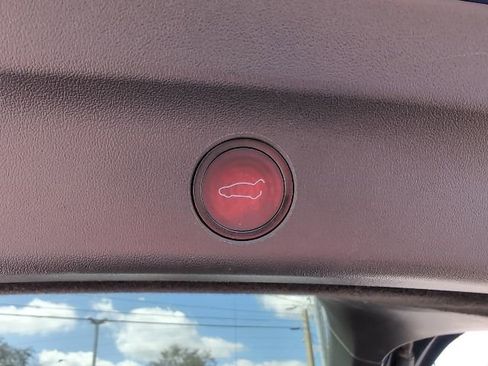 Used 2021 Tesla Model Y Long Range image 25