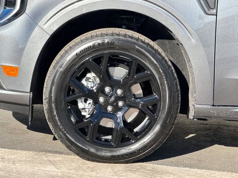 New 2026 Ford Maverick Lobo image 23