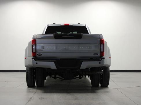 Used 2020 Ford F450 Platinum w/ FX4 Off-Road Package image 5