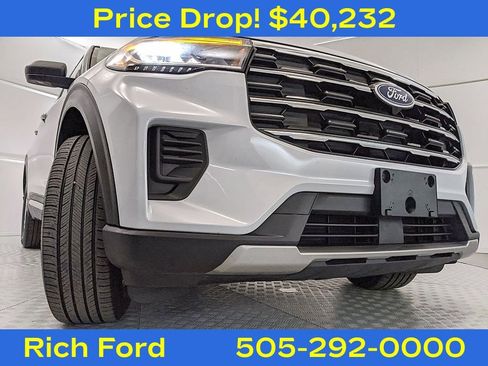 Certified 2025 Ford Explorer Active image 23