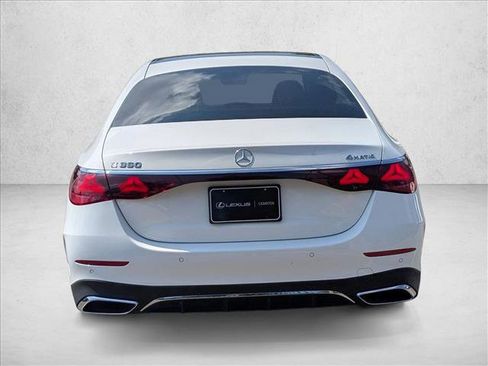 Used 2025 Mercedes-Benz E 350 4MATIC Sedan image 8
