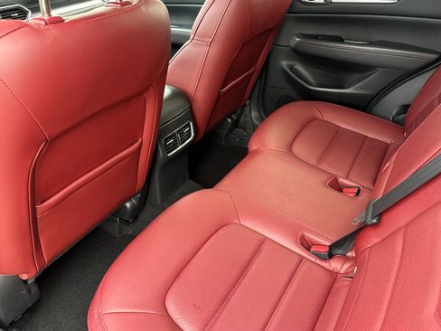 Used 2024 MAZDA CX-5 Carbon Edition image 13