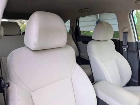 Used 2019 Kia Sorento LX w/ LX Convenience Package image 6