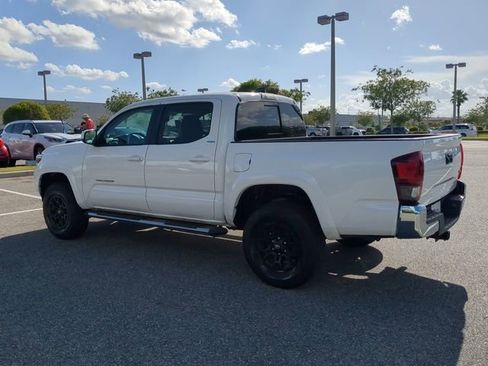 Certified 2022 Toyota Tacoma SR5 image 6