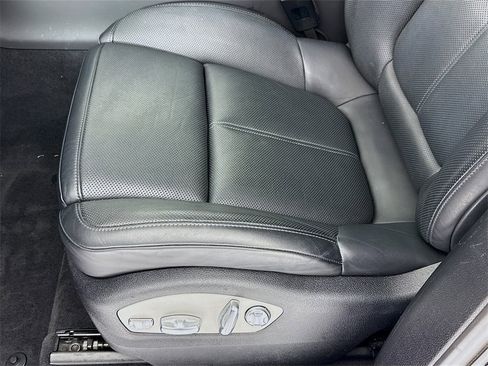 Used 2021 Porsche Macan image 13