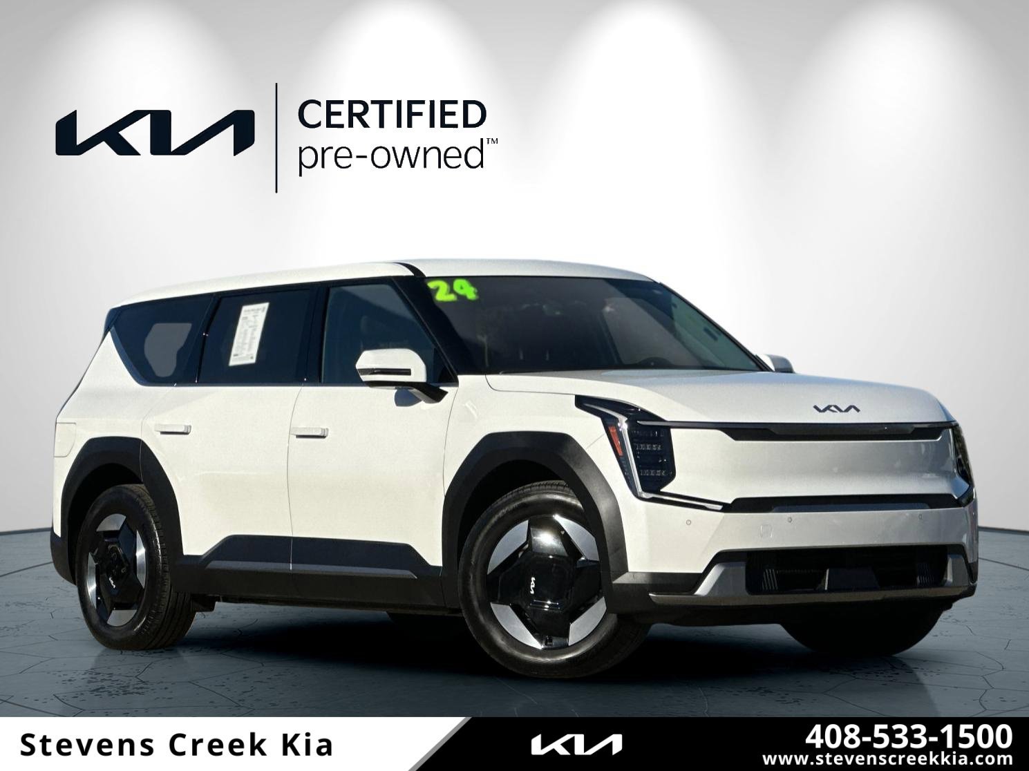Certified 2024 Kia EV9 Light Long Range RWD image 1