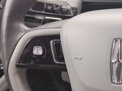 Used 2022 Lincoln Corsair Reserve w/ Luxury Package image 18