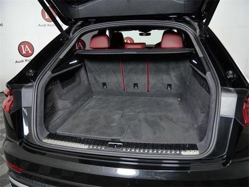 Used 2022 Audi SQ8 Prestige image 11