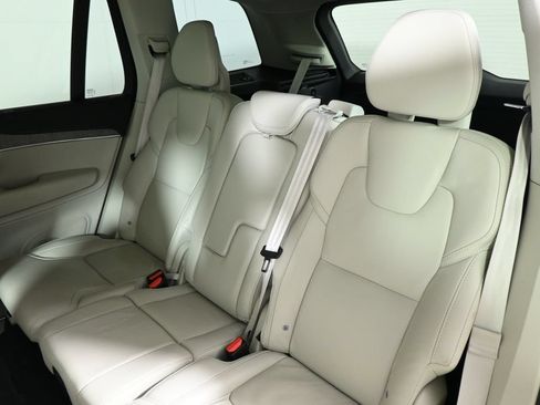 Used 2023 Volvo XC90 B6 Ultimate w/ Protection Package Premier AWD/4WD image 4