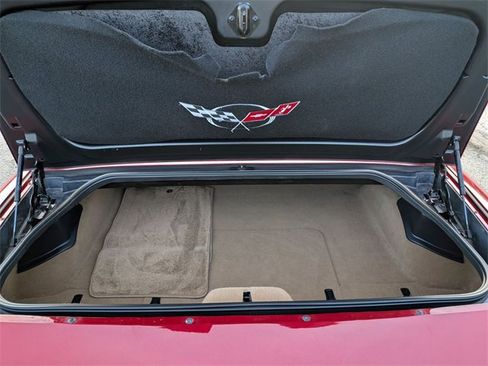 Used 2004 Chevrolet Corvette Convertible w/ Preferred Equipment Group image 27