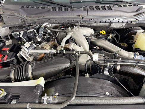 Used 2022 Ford F350 Lariat w/ Lariat Value Package AWD/4WD image 33
