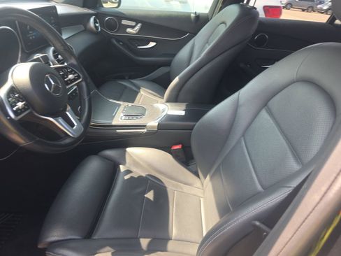 Used 2021 Mercedes-Benz GLC 300 w/ Premium Package image 11