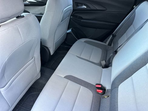 Used 2025 Chevrolet TrailBlazer LS w/ LS Convenience Package AWD/4WD image 4