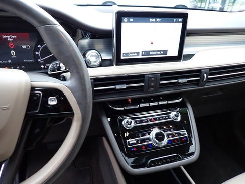 Certified 2022 Lincoln Corsair AWD w/ Premium Package image 22