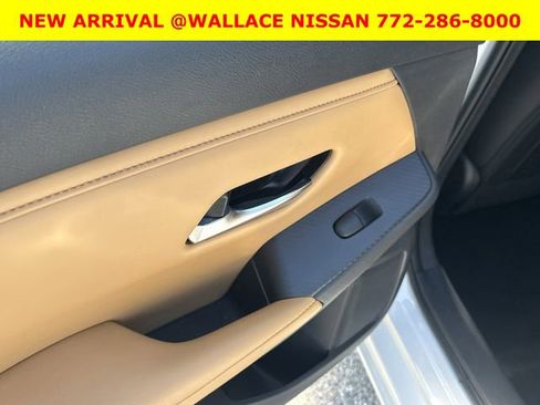 Used 2023 Nissan Sentra SV w/ SV Premium Package image 12