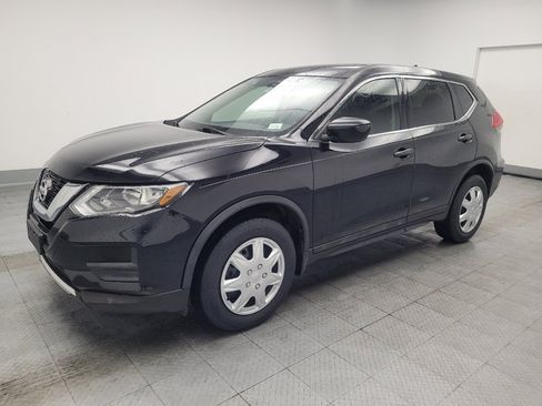 Used 2017 Nissan Rogue S AWD/4WD image 2