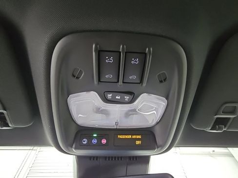 New 2026 GMC Canyon Elevation w/ Convenience Package image 24