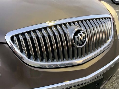 Used 2011 Buick Enclave CXL w/ Trailering Provision Package image 28