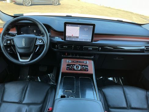 Used 2024 Lincoln Aviator Reserve image 16