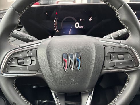 Used 2025 Buick Encore GX Preferred image 28