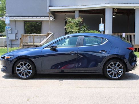Used 2023 MAZDA MAZDA3 s FWD image 4