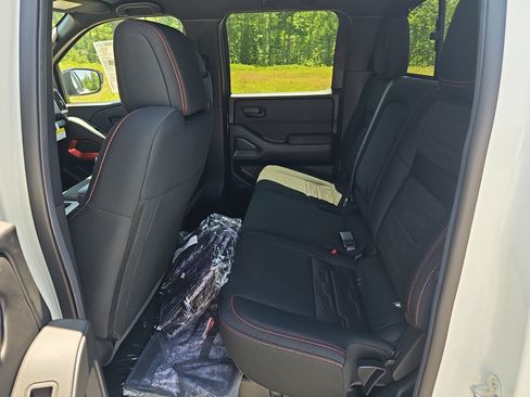 New 2026 Nissan Frontier PRO-4X w/ Pro-4x Convenience Package AWD/4WD image 26