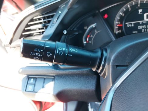 Used 2017 Honda Civic Sport image 26