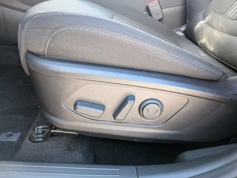 Certified 2024 Hyundai Tucson SEL AWD/4WD image 32