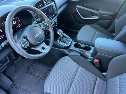 Certified 2024 Kia Soul LX w/ Option Group 015 image 9
