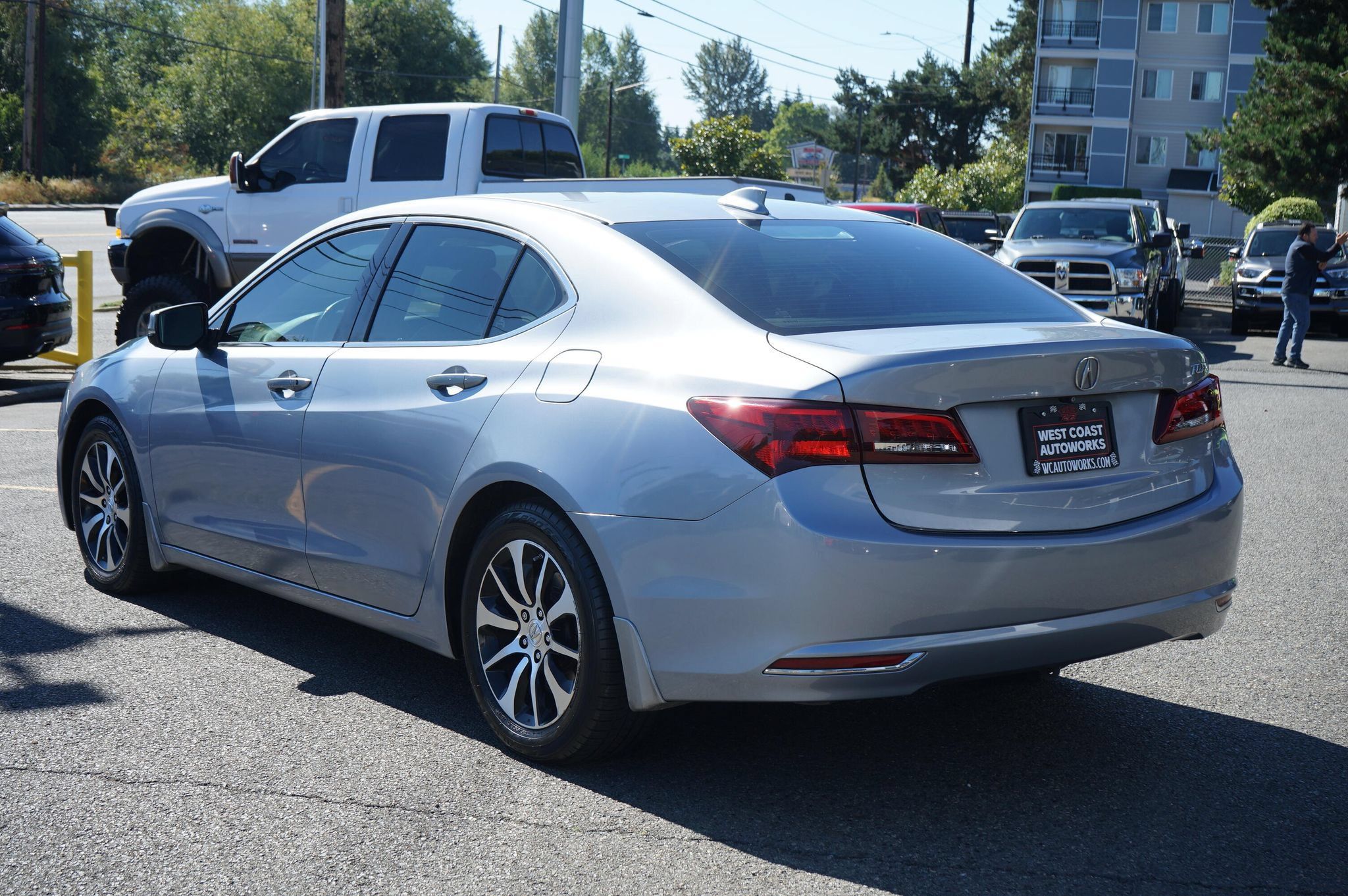 Used 2015 Acura TLX FWD image 3